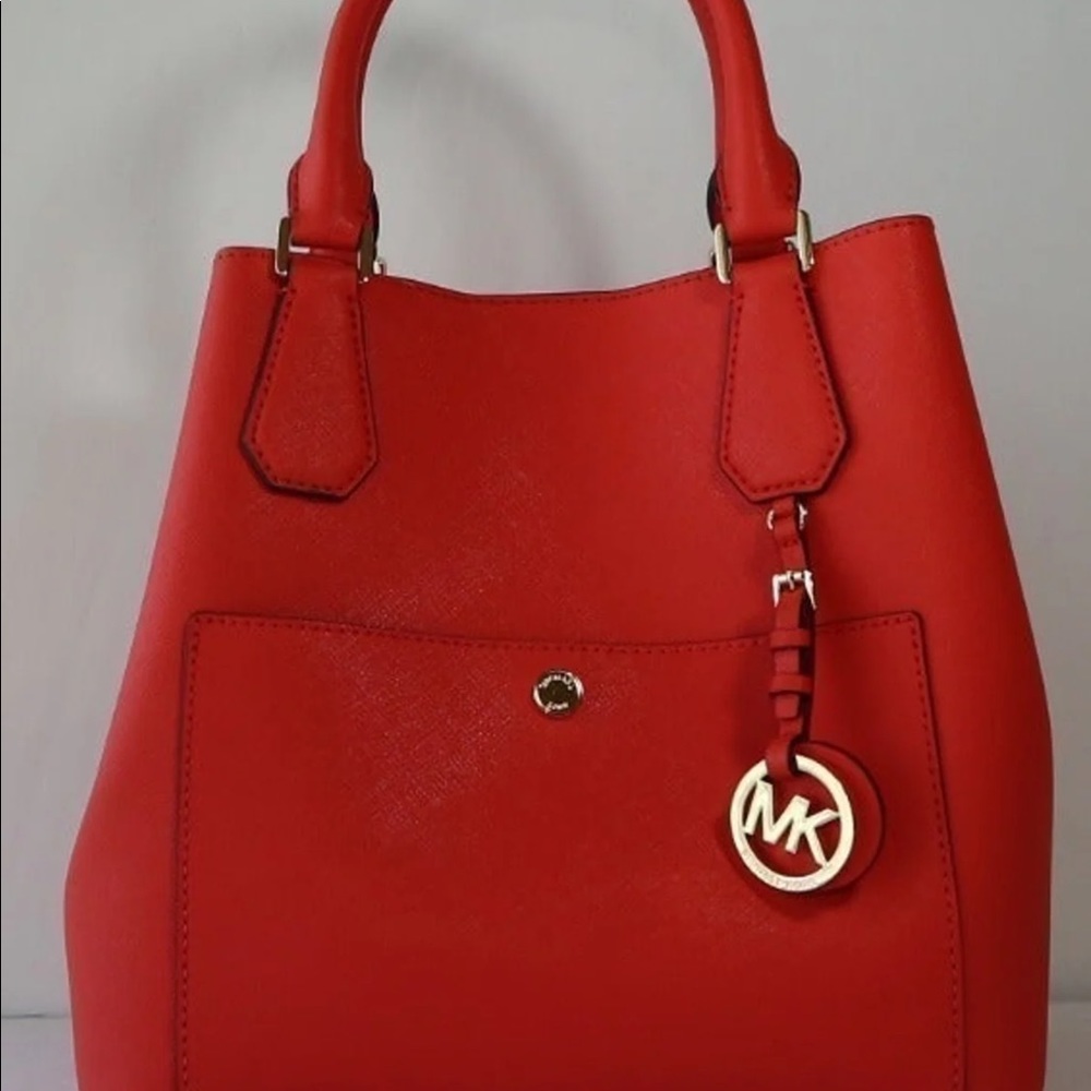 Michael Kors Greenwich Large Grab Tote - Picture 13 of 13